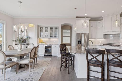 9170 Eagle Court, Chanhassen, MN 55317