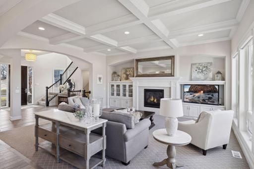 9170 Eagle Court, Chanhassen, MN 55317