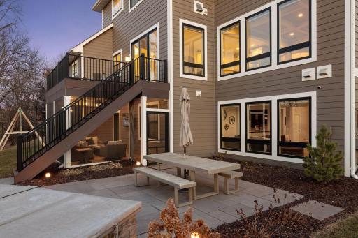 9170 Eagle Court, Chanhassen, MN 55317