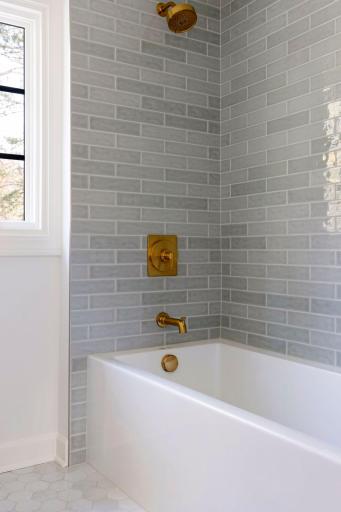 6601 Iroquois Trail, Edina, MN 55439