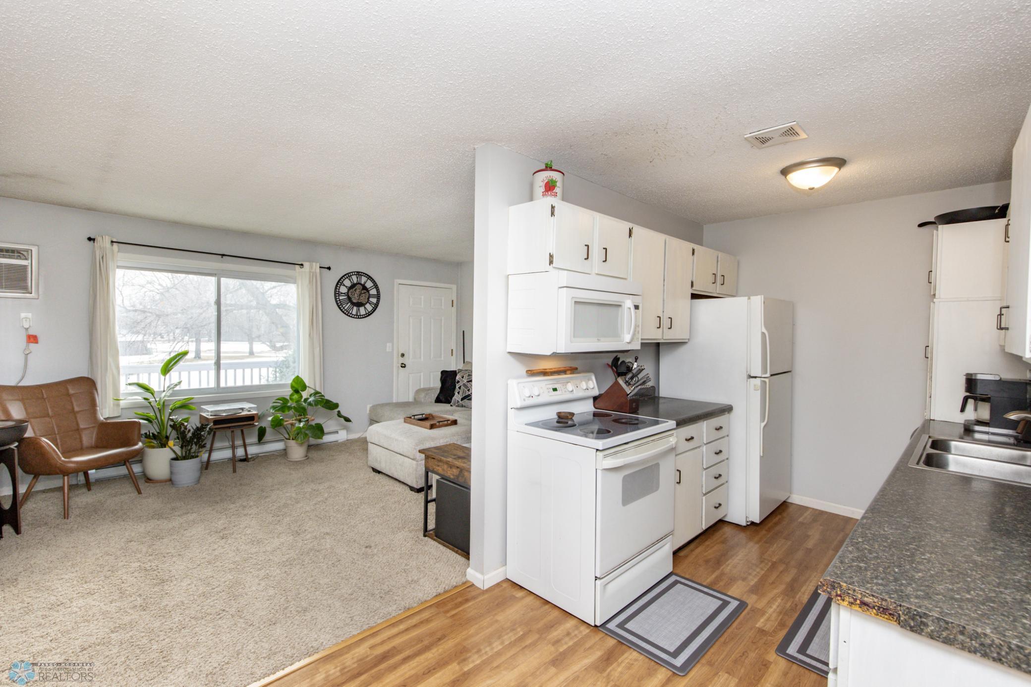 Kitchen/Living Room