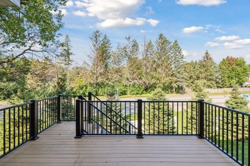 15850 44th Avenue N, Plymouth, MN 55446