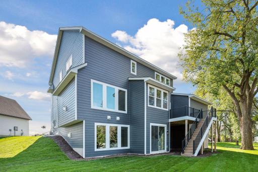 15850 44th Avenue N, Plymouth, MN 55446