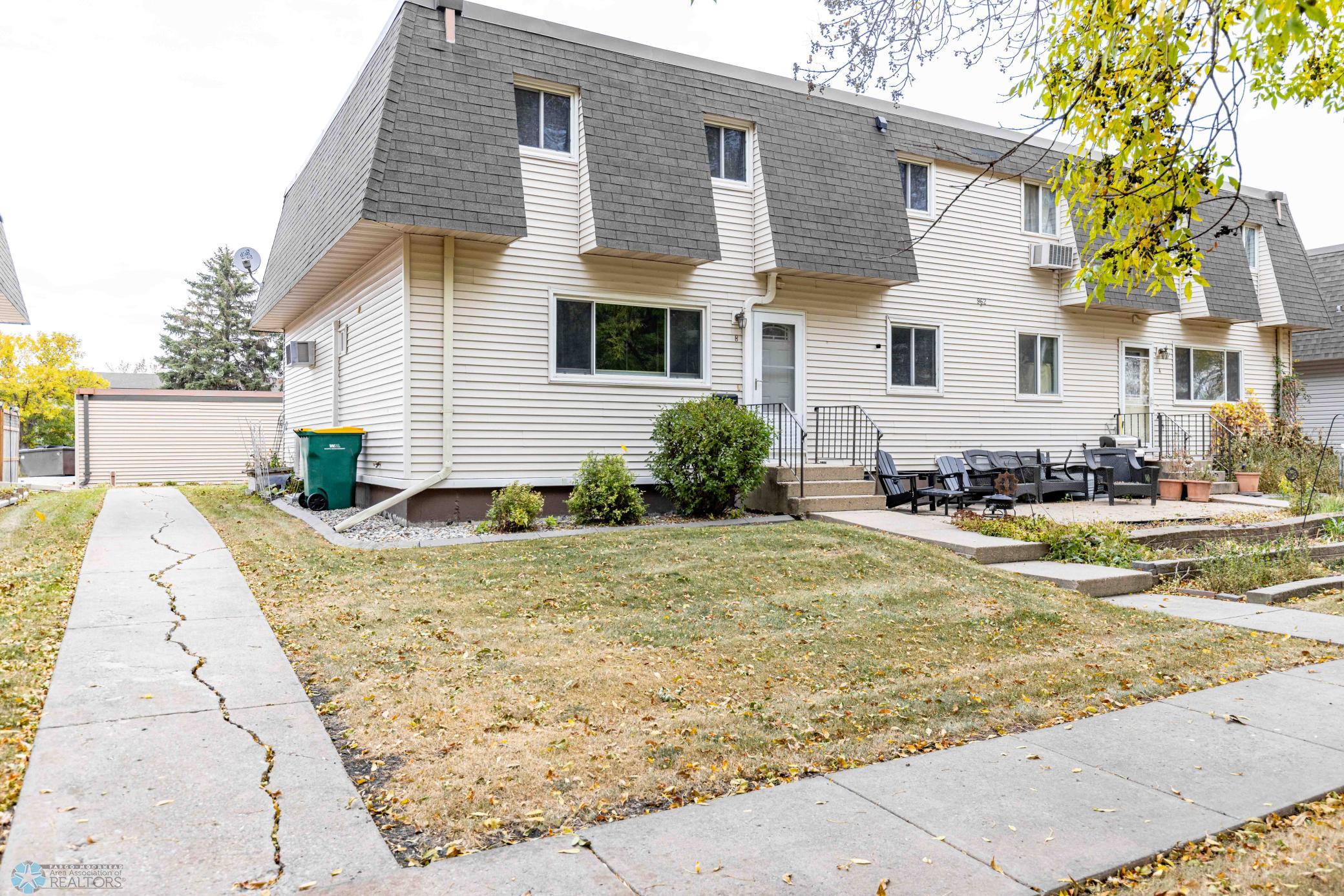 962 5th Ave W #B