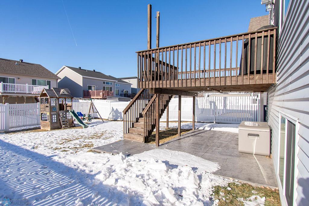 Deck/patio