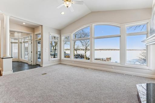 275 Lake Avenue S, Spicer, MN 56288