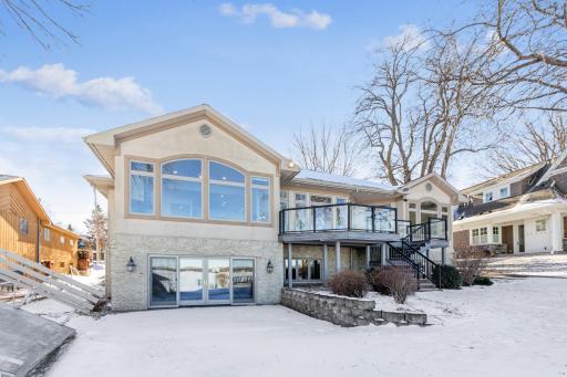 275 Lake Avenue S, Spicer, MN 56288