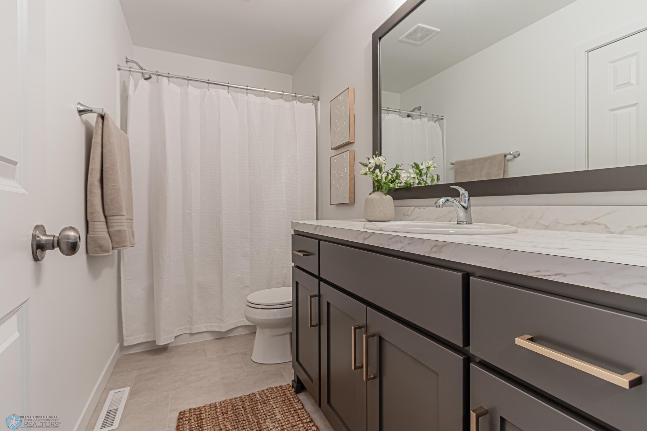 Upstairs Bathroom 2
