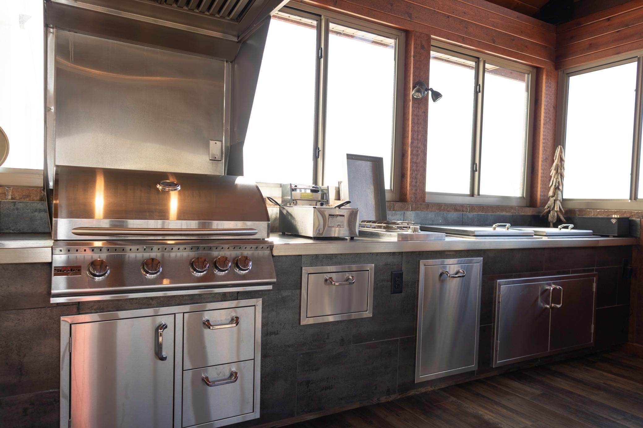 stainless steel outdoor kitchen