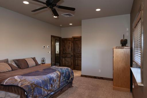 315 40th Avenue NW, Underwood, ND 58576