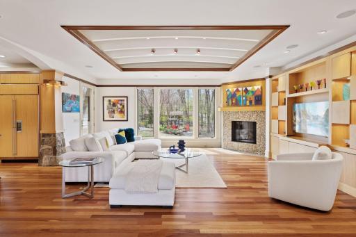 Welcome to 20895 Spencer Lane! A custom home built by L Kramer in a great location!