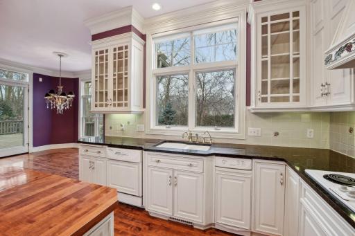 4185 Trillium Lane E, Minnetrista, MN 55364