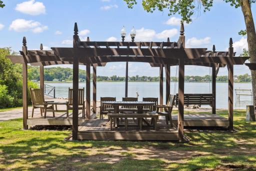 4185 Trillium Lane E, Minnetrista, MN 55364
