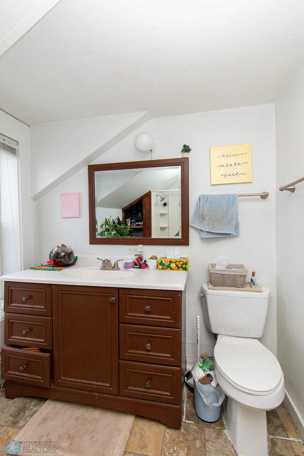 Unit 2 bathroom