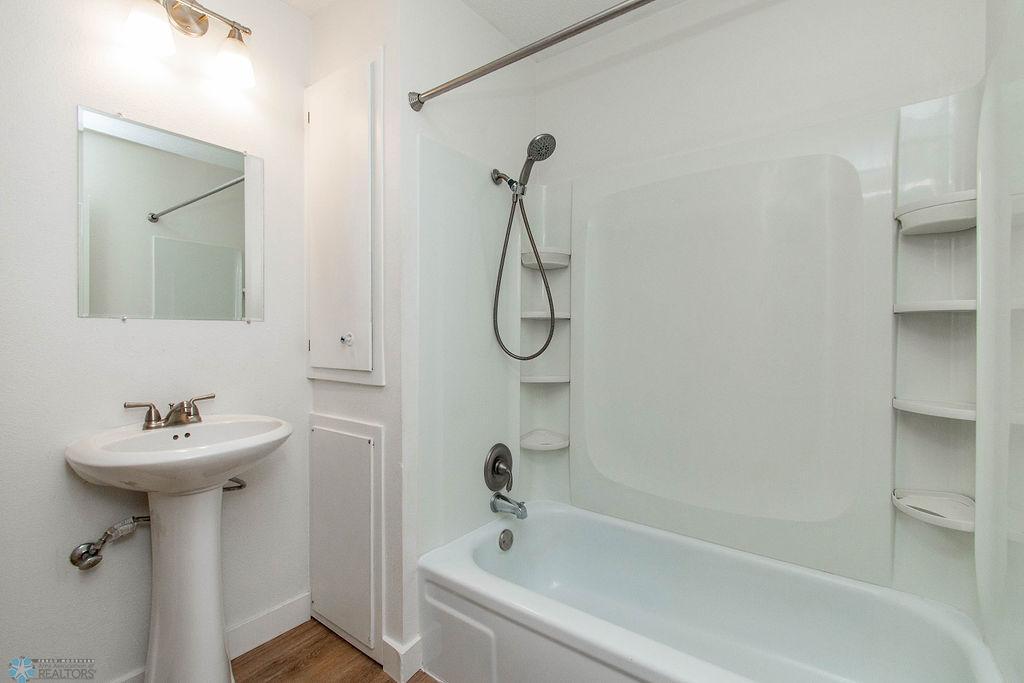 Bathroom 2- Full Bath