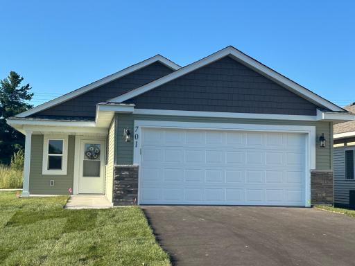 701 Cherrywood Lane NE, Isanti, MN 55040