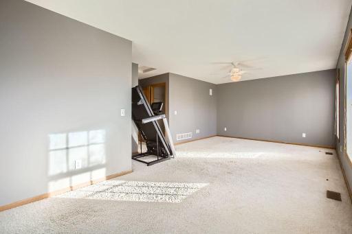 213 heritage lane - MLS Sized - 020 - 19 3rd Floor Primary Bedroom - Copy.jpg