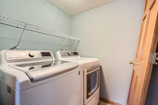 213 heritage lane - MLS Sized - 029 - 29 Lower Level Laundry Room - Copy.jpg