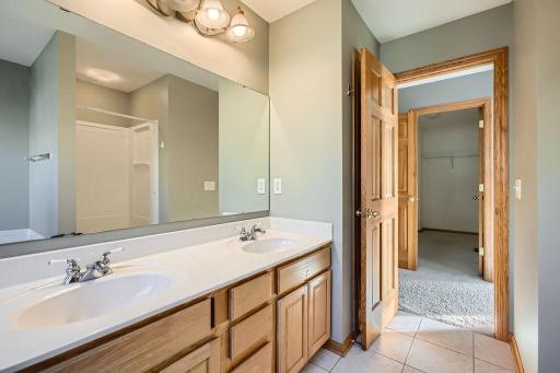 213 heritage lane - MLS Sized - 023 - 22 3rd Floor Primary Bathroom - Copy.jpg