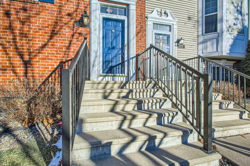 213 heritage lane - MLS Sized - 007 - 04 Exterior Front Entry - Copy.jpg