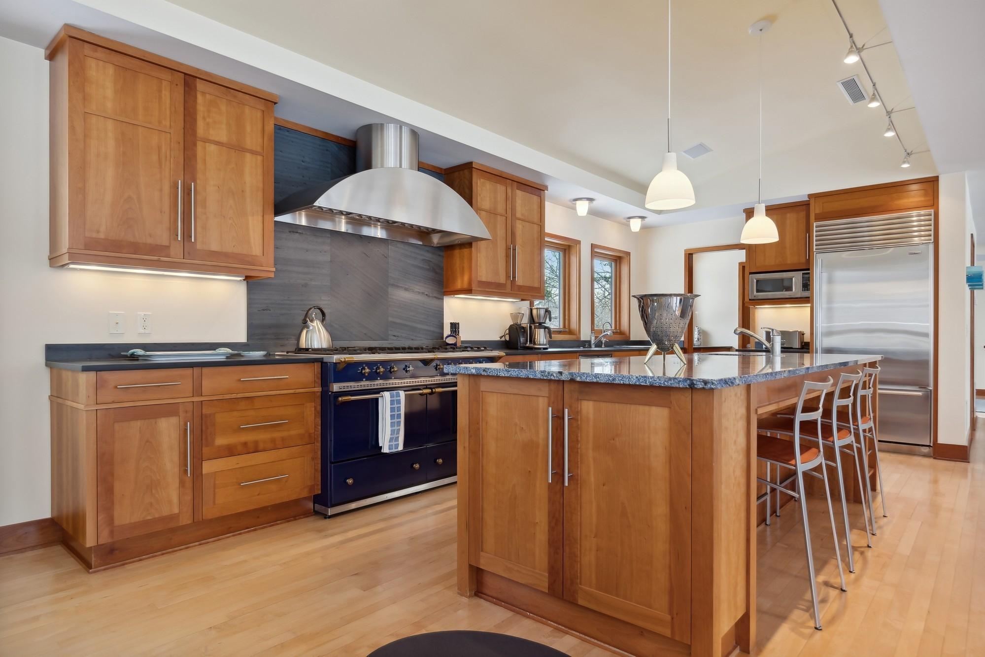 Stunning Chef's Kitchen