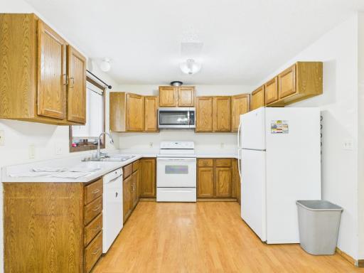 408 6th Avenue SW, Warroad, MN 56763