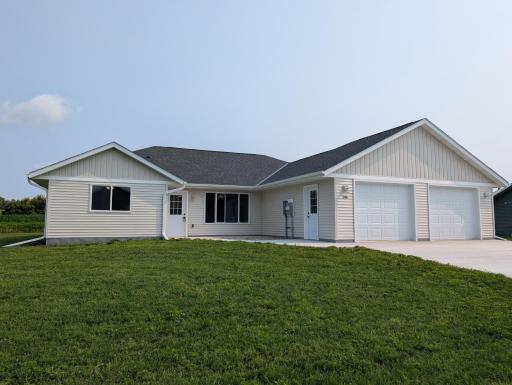 146 Front Street, Tracy, MN 56175