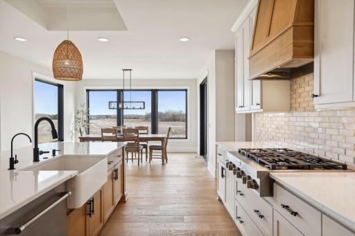 6155 Broadview Avenue, Prior Lake, MN 55372
