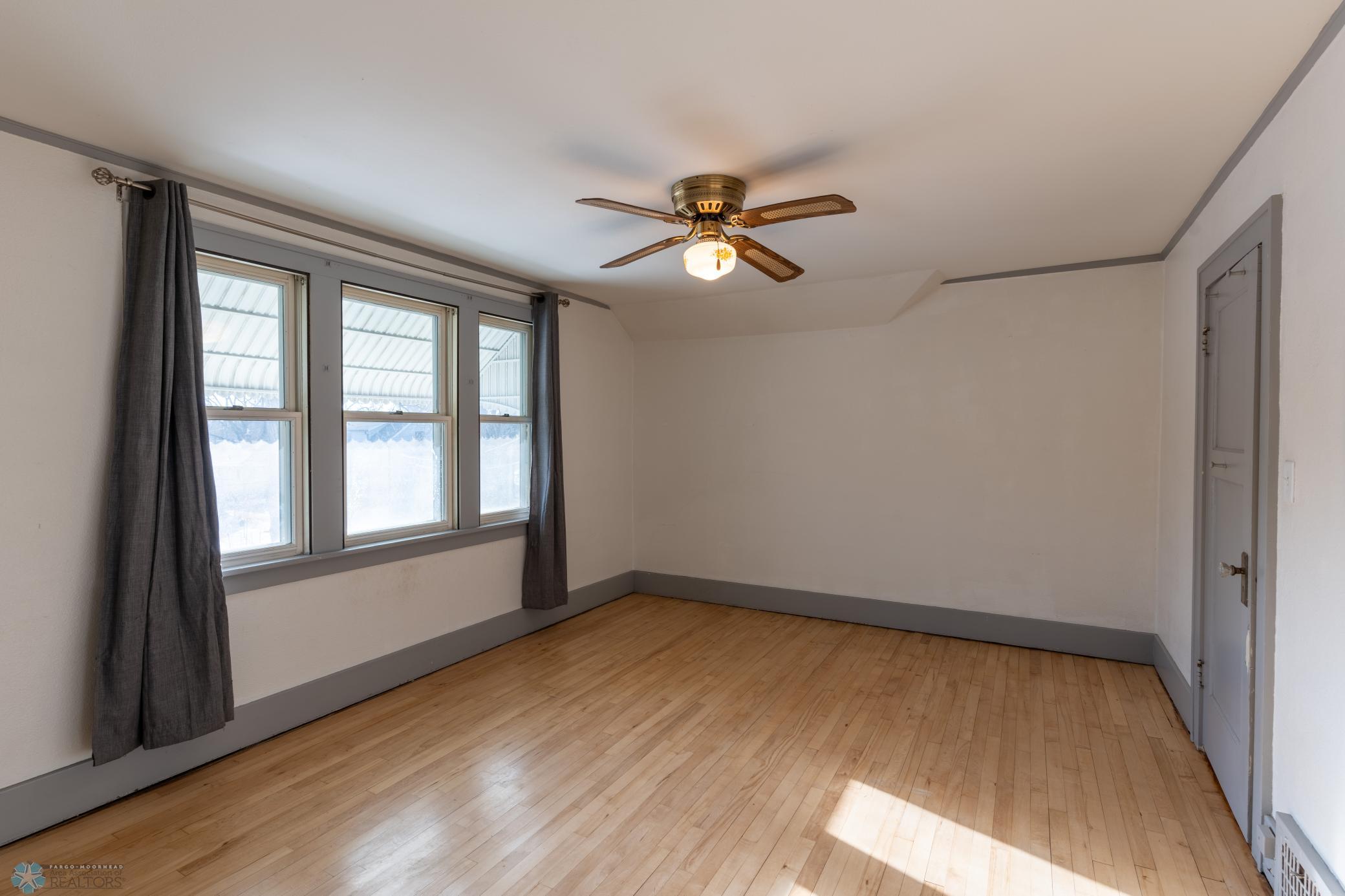 Bedroom 2 angle 2.jpg