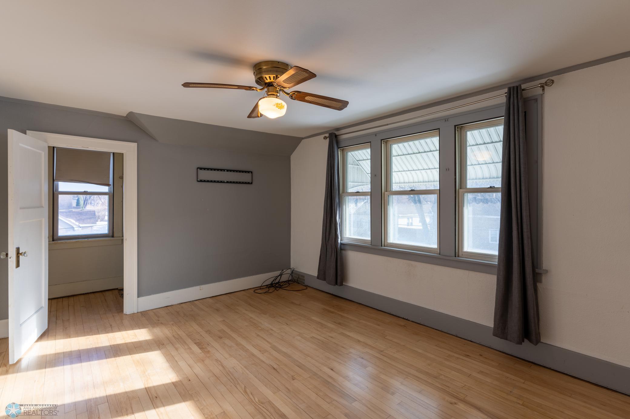 Bedroom 2 angle 1.jpg