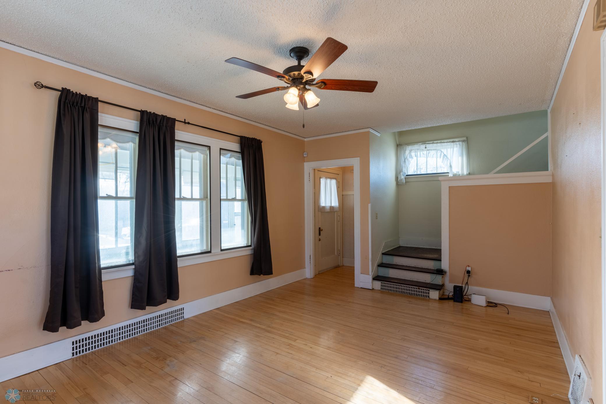 Living Room 4.jpg