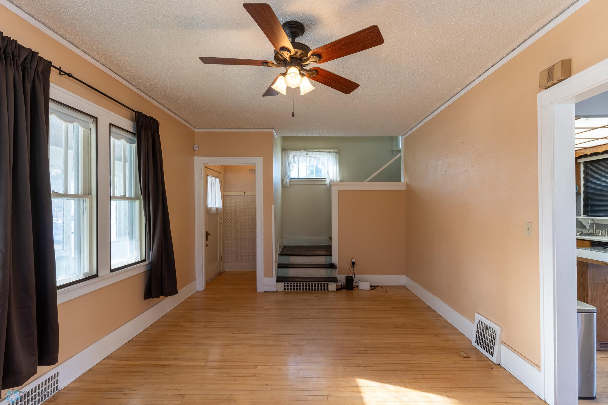 Living Room 3.jpg