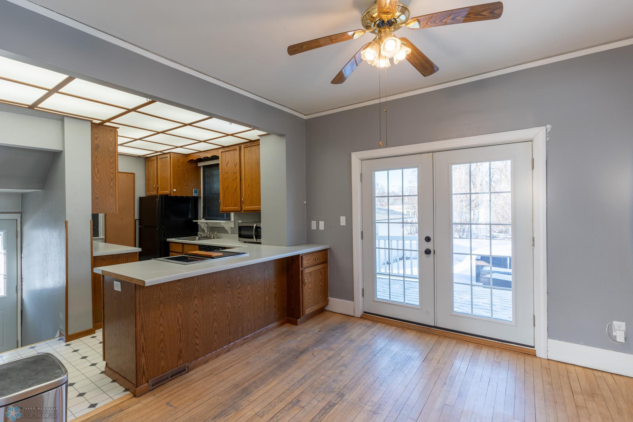 Dining Area and Kitchen.jpg