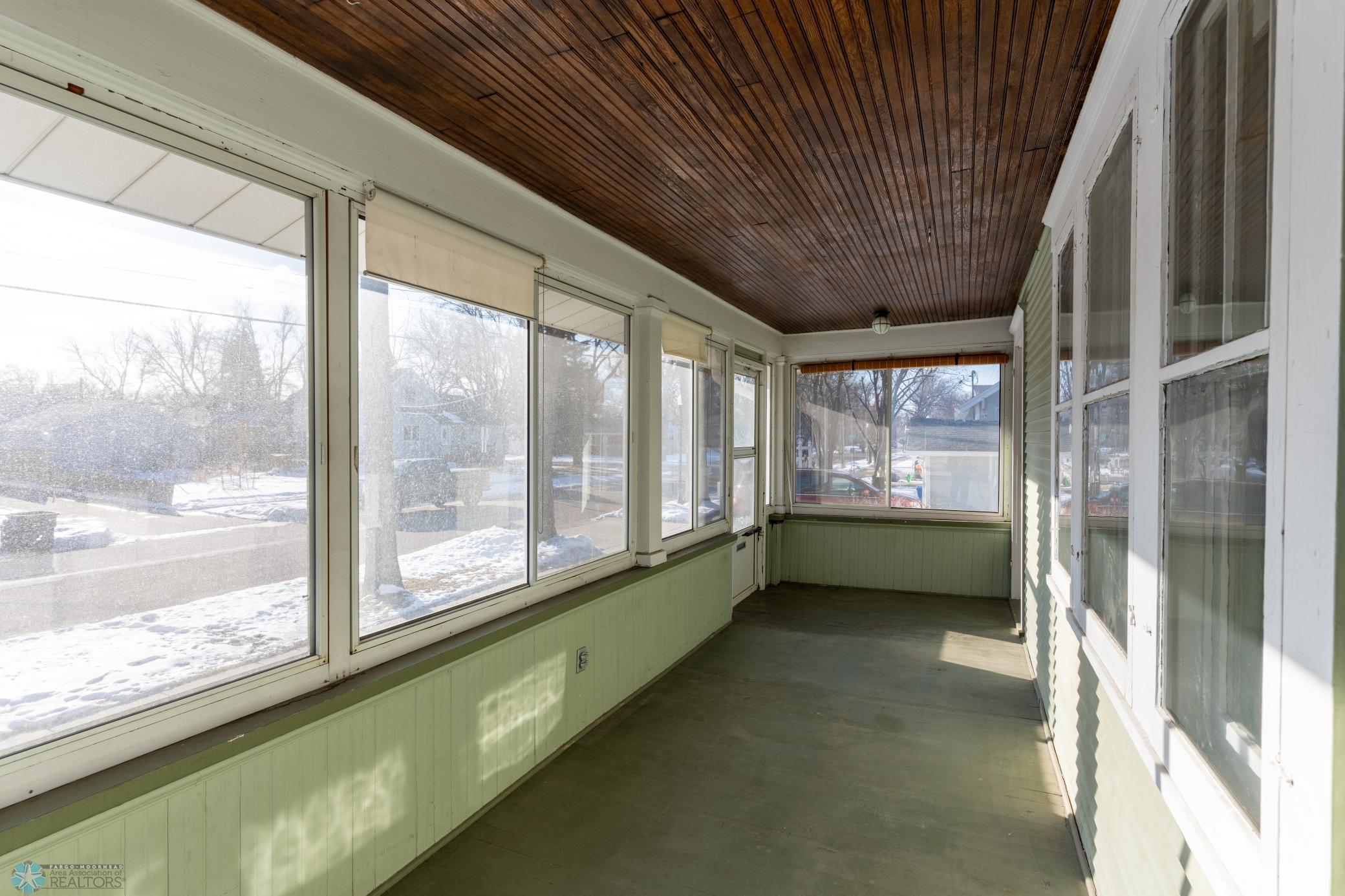 Entryway 4.jpg