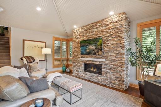 2414 Emerald Trail, Hopkins, MN 55305