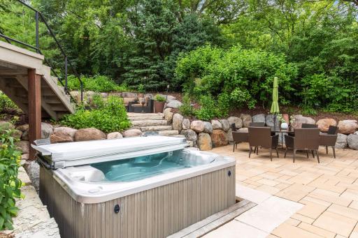 2414 Emerald Trail, Hopkins, MN 55305