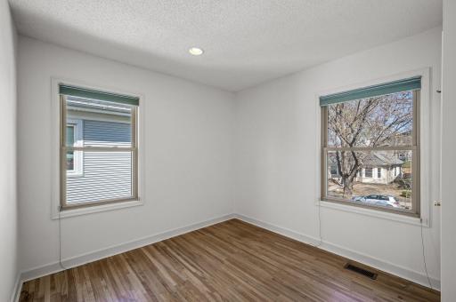 3208 Holmes Avenue S, Minneapolis, MN 55408