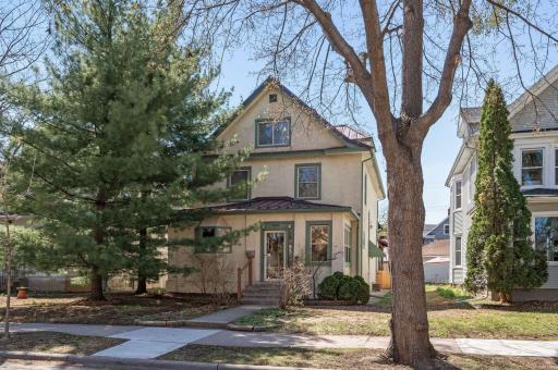 3208 Holmes Avenue S, Minneapolis, MN 55408