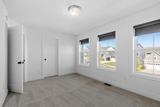 18925 49th Avenue N, Plymouth, MN 55446