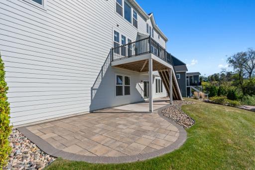 18925 49th Avenue N, Plymouth, MN 55446