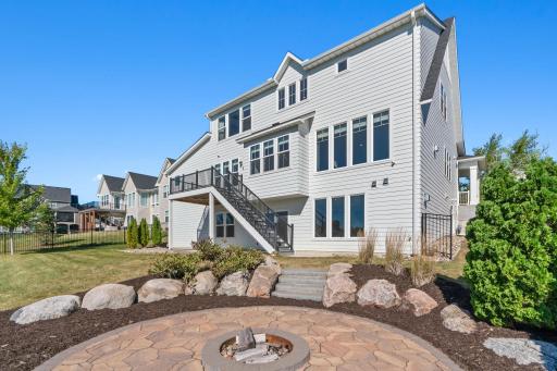 18925 49th Avenue N, Plymouth, MN 55446