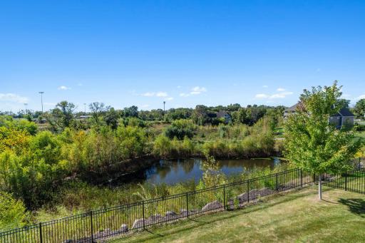 18925 49th Avenue N, Plymouth, MN 55446
