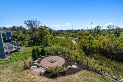 18925 49th Avenue N, Plymouth, MN 55446