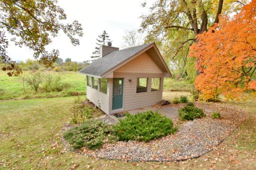 Backyard cabin with whirlpool & wood burning fireplace, great little get away.