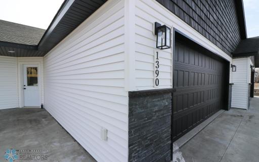 1390 Prairie Lane, Wahpeton, ND 58075