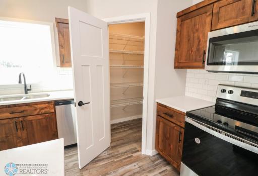 1390 Prairie Lane, Wahpeton, ND 58075