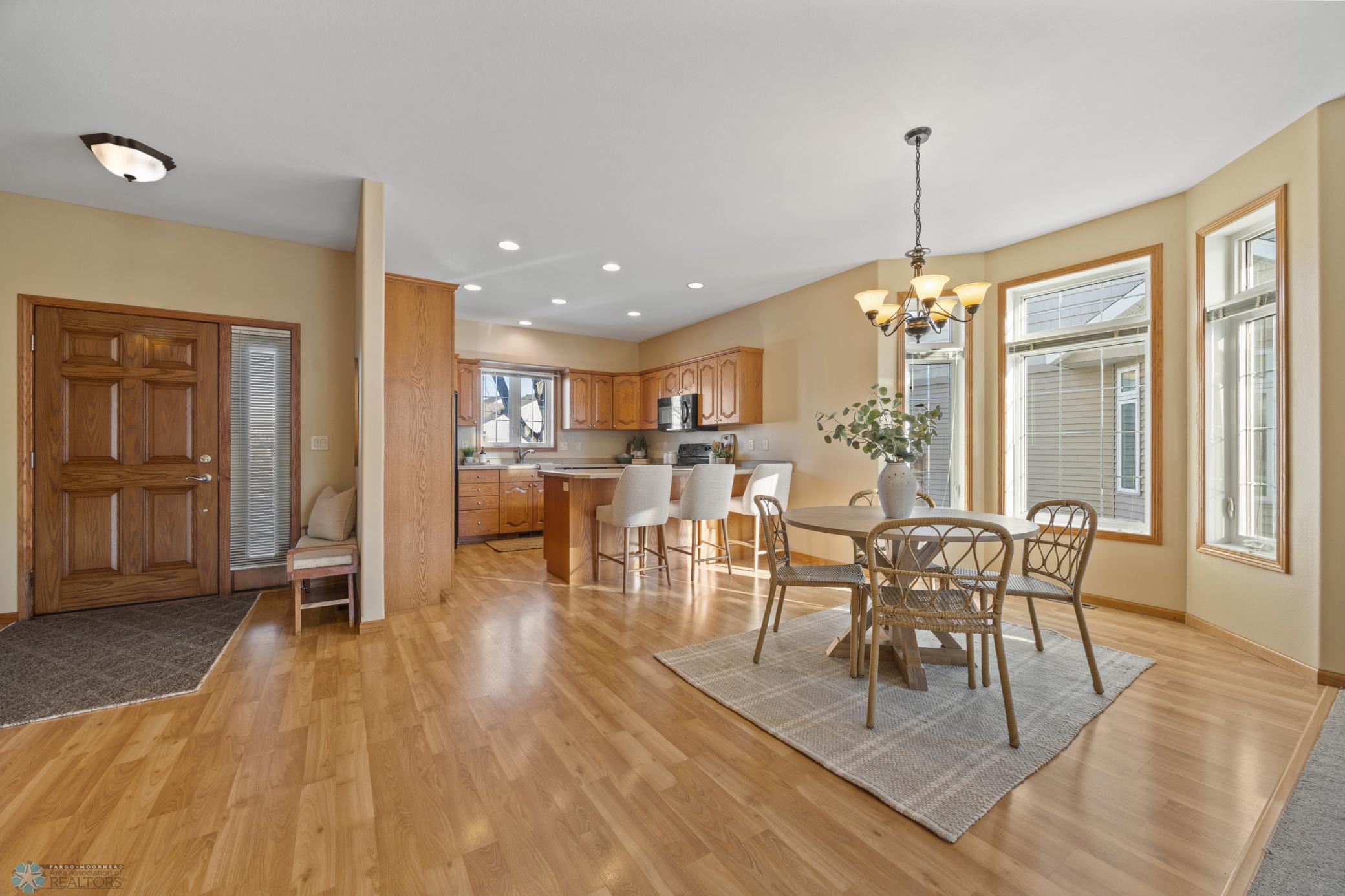Dining/Kitchen