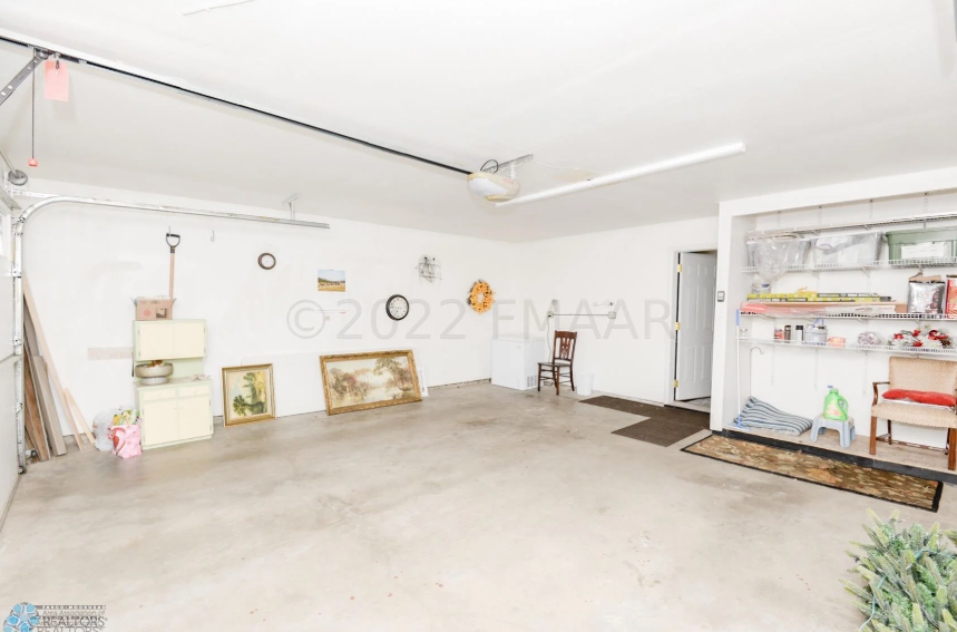 28 Fremont Dr S Fargo