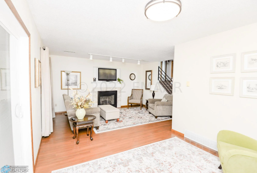 28 Fremont Dr S Fargo
