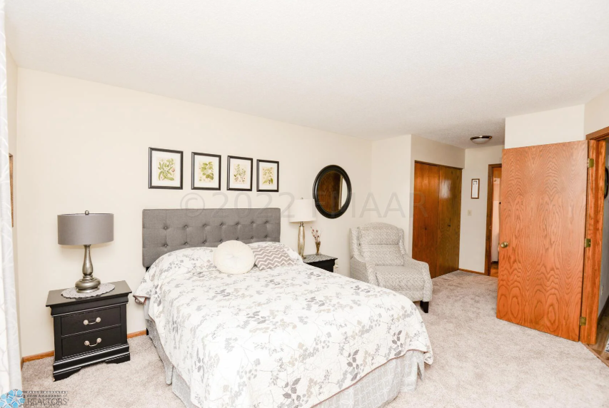 28 Fremont Dr S Fargo